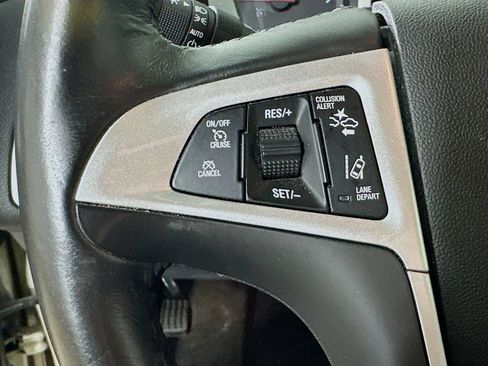 Used 2016 Chevrolet Equinox LTZ w/ Enhanced Convenience Package FWD image 18