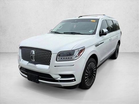 Used 2021 Lincoln Navigator Black Label w/ Cargo Convenience Package AWD/4WD image 9
