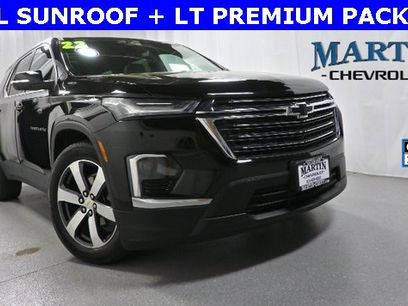 Used 2022 Chevrolet Traverse LT w/ LT Premium Package