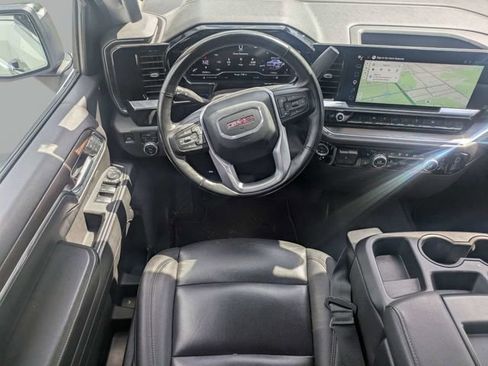 Used 2025 GMC Sierra 1500 SLT AWD/4WD image 14