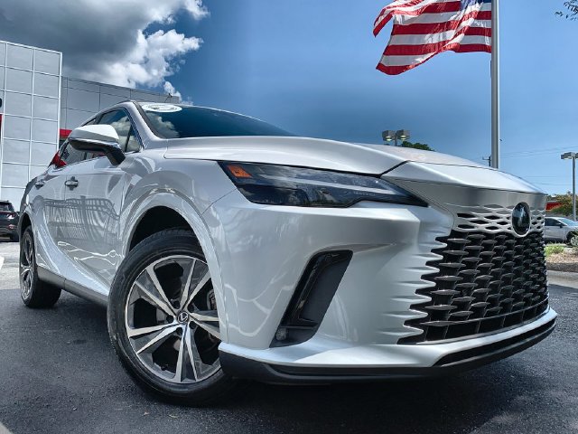 Used 2024 Lexus RX 350 w/ Technology Package AWD/4WD image 2