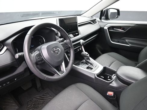 Used 2024 Toyota RAV4 XLE w/ Weather Package AWD/4WD image 18
