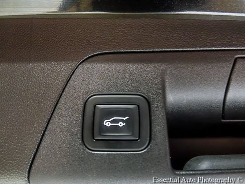 Used 2023 Buick Envision Preferred FWD image 25