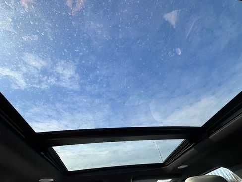 Used 2023 Ford F150 Lightning Platinum image 15