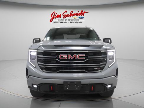 Used 2024 GMC Sierra 1500 AT4 w/ Technology Package image 3