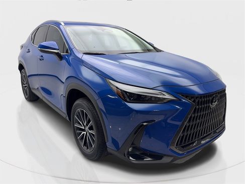 Used 2024 Lexus NX 250 FWD image 4