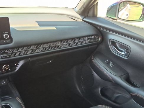Used 2023 Honda HR-V Sport image 30