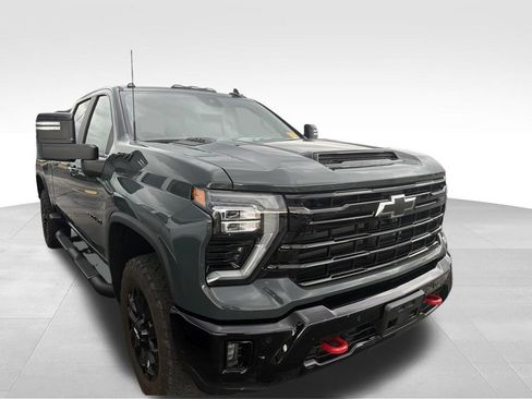 Used 2025 Chevrolet Silverado 2500 LT w/ Trail Boss Package AWD/4WD image 30