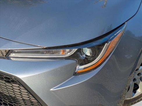 Used 2022 Toyota Corolla LE FWD image 7