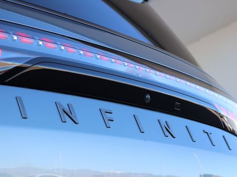 New 2026 INFINITI QX80 SPORT w/ Sport Exterior Package image 33