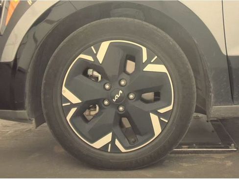 Used 2023 Kia Niro Wind image 12