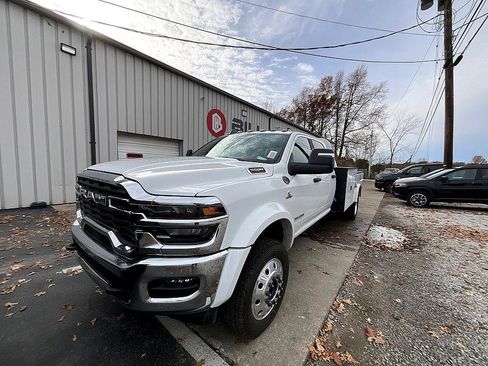 New 2026 RAM 5500 4x4 Crew Cab image 1