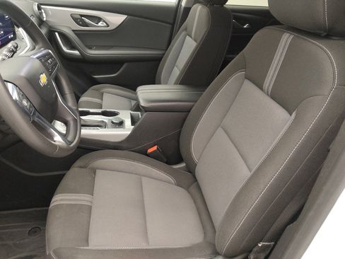 Used 2024 Chevrolet Blazer LT w/ Convenience Package FWD image 17