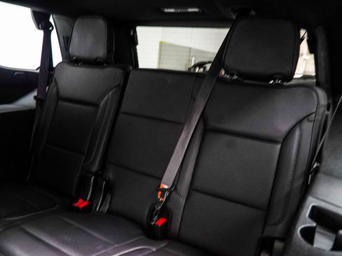 Used 2023 GMC Yukon Denali RWD image 49