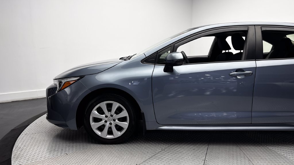 Certified 2024 Toyota Corolla LE AWD/4WD image 5