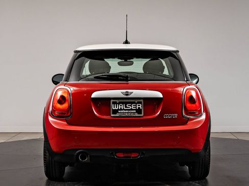 Used 2014 MINI Cooper 2-Door Hardtop FWD image 7
