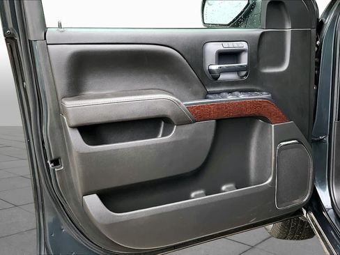 Used 2018 GMC Sierra 1500 SLT w/ SLT Preferred Package AWD/4WD image 22