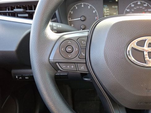 Used 2024 Toyota Corolla LE image 21