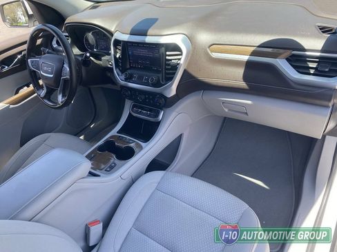 Used 2020 GMC Acadia SLE w/ Driver Convenience Package FWD image 11