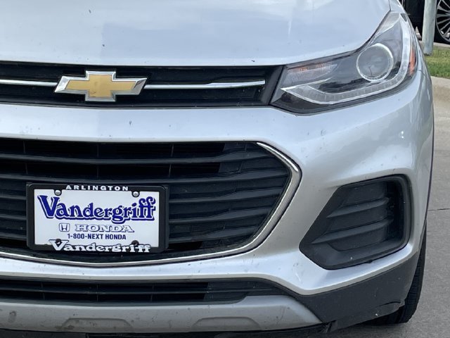 Used 2019 Chevrolet Trax LT w/ LT Convenience Package FWD image 8