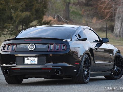Used 2013 Ford Mustang GT Premium w/ Comfort Pkg image 5