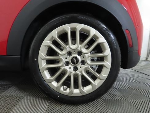 New 2026 MINI Cooper 2-Door Hardtop image 31