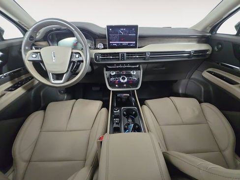 Used 2020 Lincoln Corsair Reserve w/ Equipment Group 202A image 10