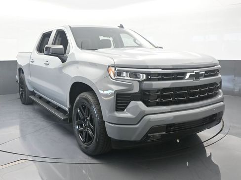 Used 2024 Chevrolet Silverado 1500 RST image 9