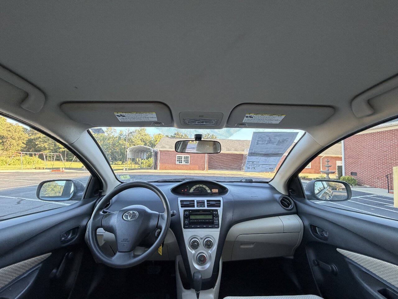 Used 2008 Toyota Yaris Sedan w/ Convenience Pkg FWD image 14