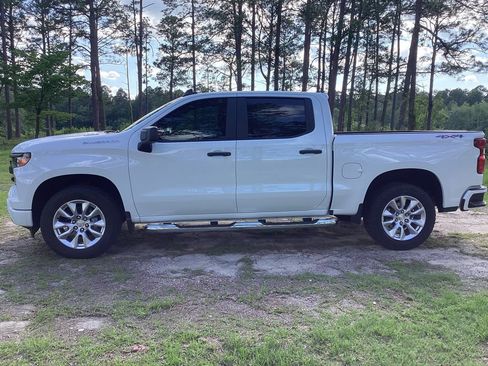 New 2025 Chevrolet Silverado 1500 Custom AWD/4WD image 2