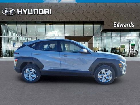 New 2026 Hyundai Kona SE image 10