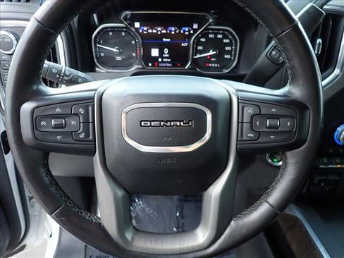 Used 2022 GMC Sierra 3500 Denali w/ Denali Ultimate Package AWD/4WD image 12