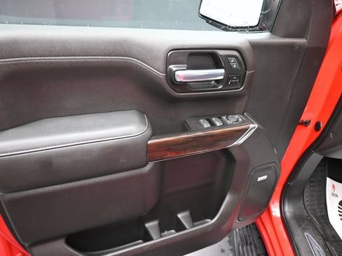 Used 2020 GMC Sierra 1500 SLT RWD image 8