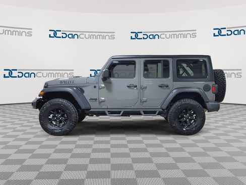 Used 2022 Jeep Wrangler Unlimited Sport AWD/4WD image 5