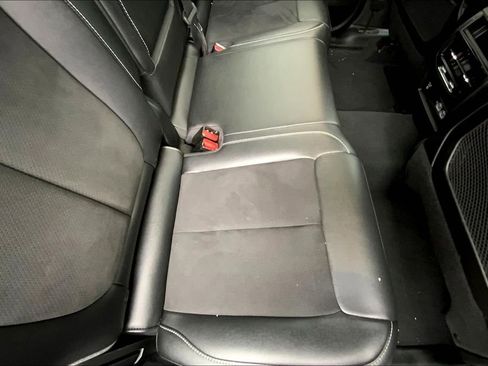 Used 2023 Jeep Grand Cherokee Altitude image 18