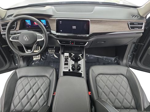 Used 2026 Volkswagen Atlas SEL Premium R-Line AWD/4WD image 9
