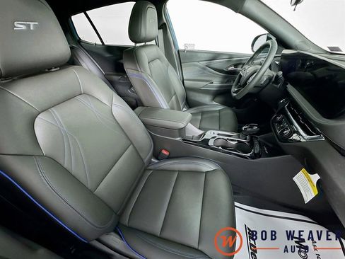 Used 2025 Buick Envista Sport Touring w/ Convenience I Package FWD image 36