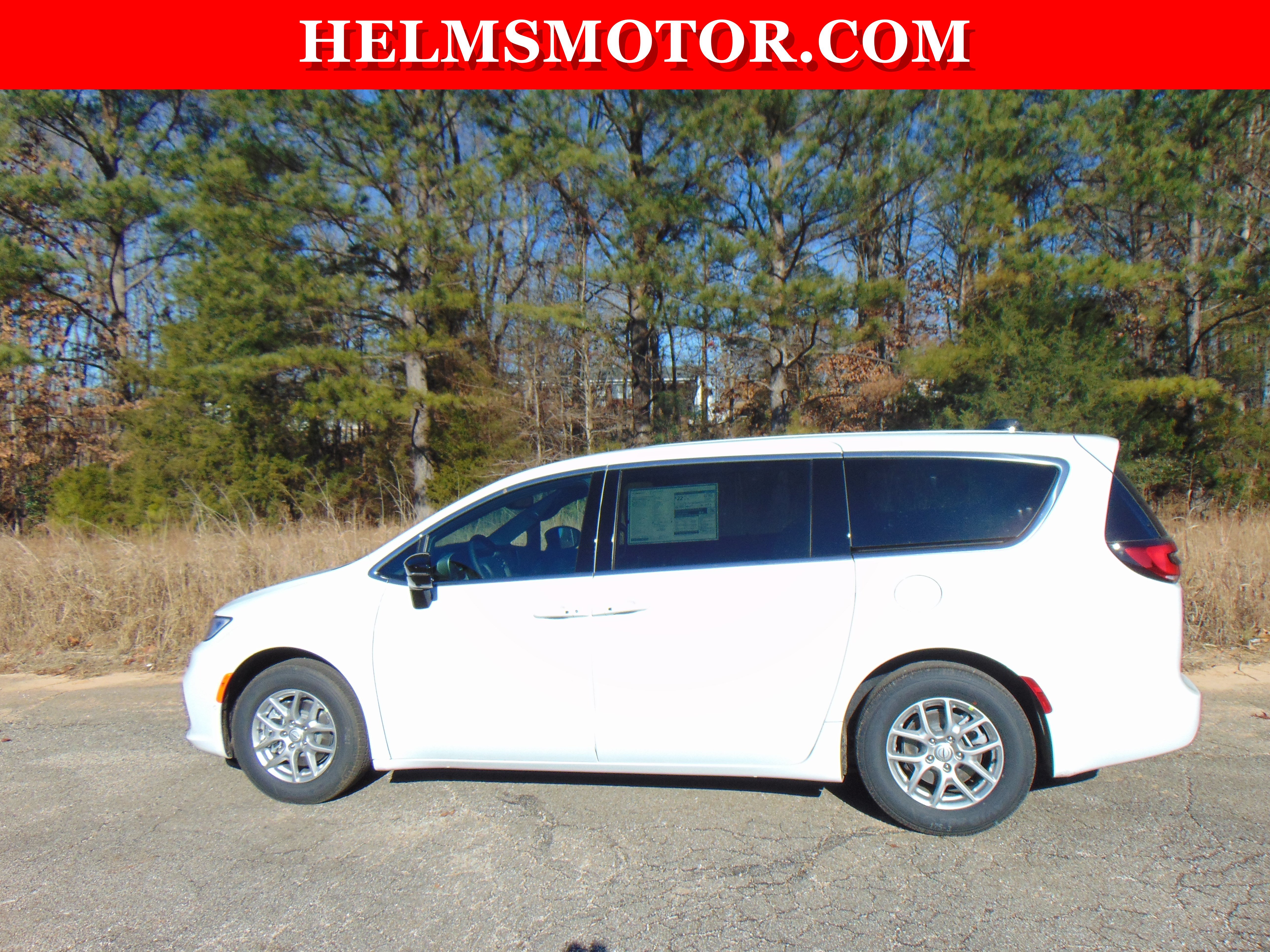 New 2026 Chrysler Pacifica Select FWD image 5