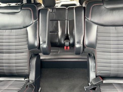 Used 2025 Ford Explorer ST-Line w/ Premium Package RWD image 16