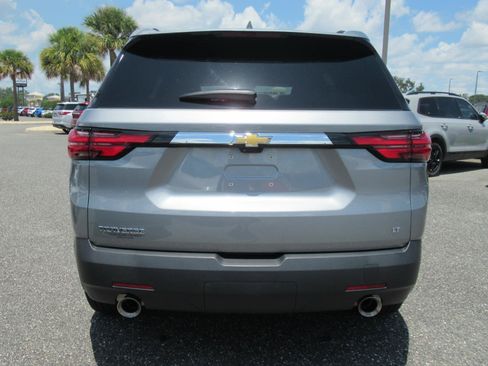 Used 2023 Chevrolet Traverse LT FWD image 6