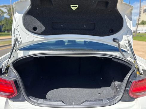 Used 2018 BMW M2 image 13