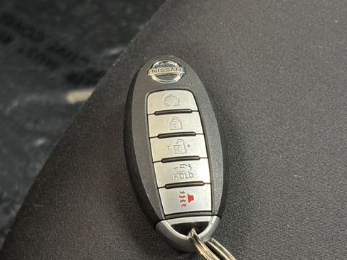 Used 2025 Nissan Altima 2.5 SV FWD image 24