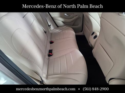 Used 2020 Mercedes-Benz GLC 300 image 23