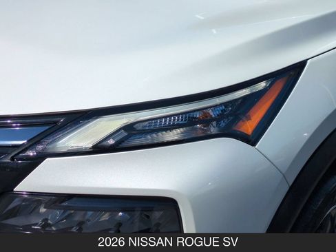 Used 2026 Nissan Rogue SV FWD image 10