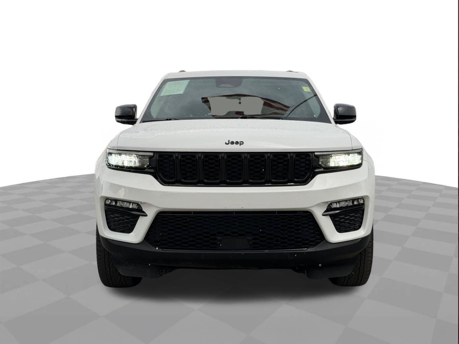 Used 2023 Jeep Grand Cherokee Limited w/ Black Appearance Package AWD/4WD image 8