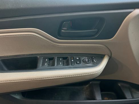 Used 2019 Honda Odyssey EX image 15