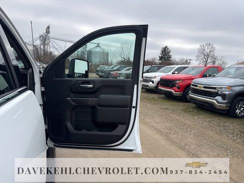 Used 2022 Chevrolet Silverado 3500 LTZ w/ LTZ Convenience Package image 85