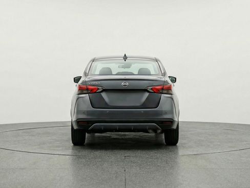 Used 2025 Nissan Versa SV image 7