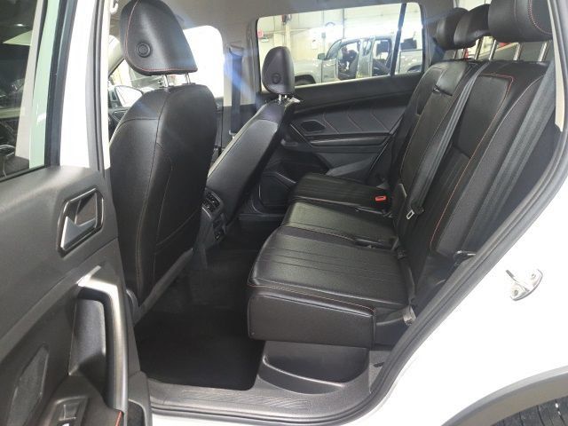 Used 2024 Volkswagen Tiguan Wolfsburg Edition AWD/4WD image 18