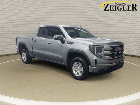 Used 2024 GMC Sierra 1500 SLE image 3